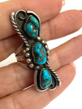 Size 7.5 Vintage Native American Sterling Silver & Turquoise Ring.  A035