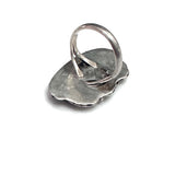 Sz 5.25 Vintage Navajo Native American Sterling Silver with Mother of Pearl Ring.