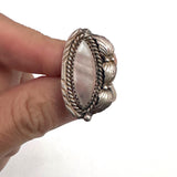 Sz 5.25 Vintage Navajo Native American Sterling Silver with Mother of Pearl Ring.