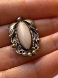 Sz 6.25 Vintage Navajo Native American Sterling Silver & Mother of Pearl Ring, A156
